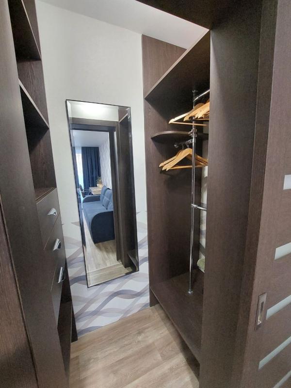 Sale 1 bedroom-(s) apartment 39 sq. m., Hvardiytsiv-Shyronintsiv Street 61а