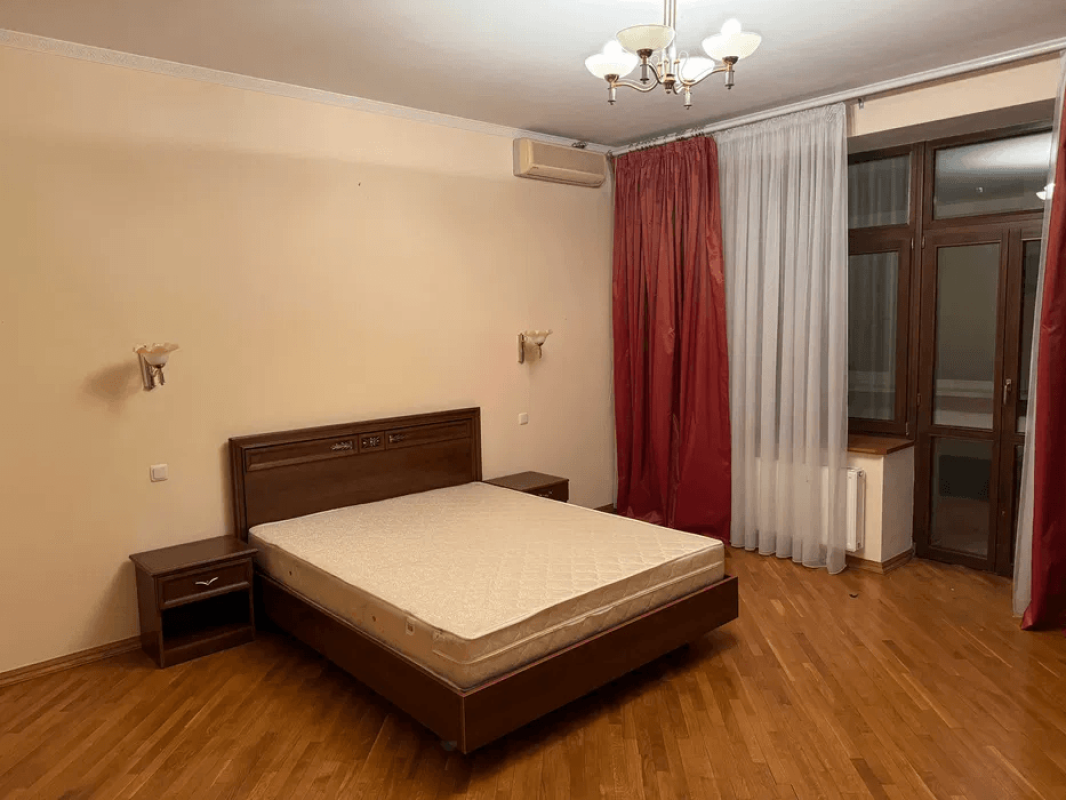 Долгосрочная аренда 3 комнатной квартиры Богдана Хмельницкого ул. 82