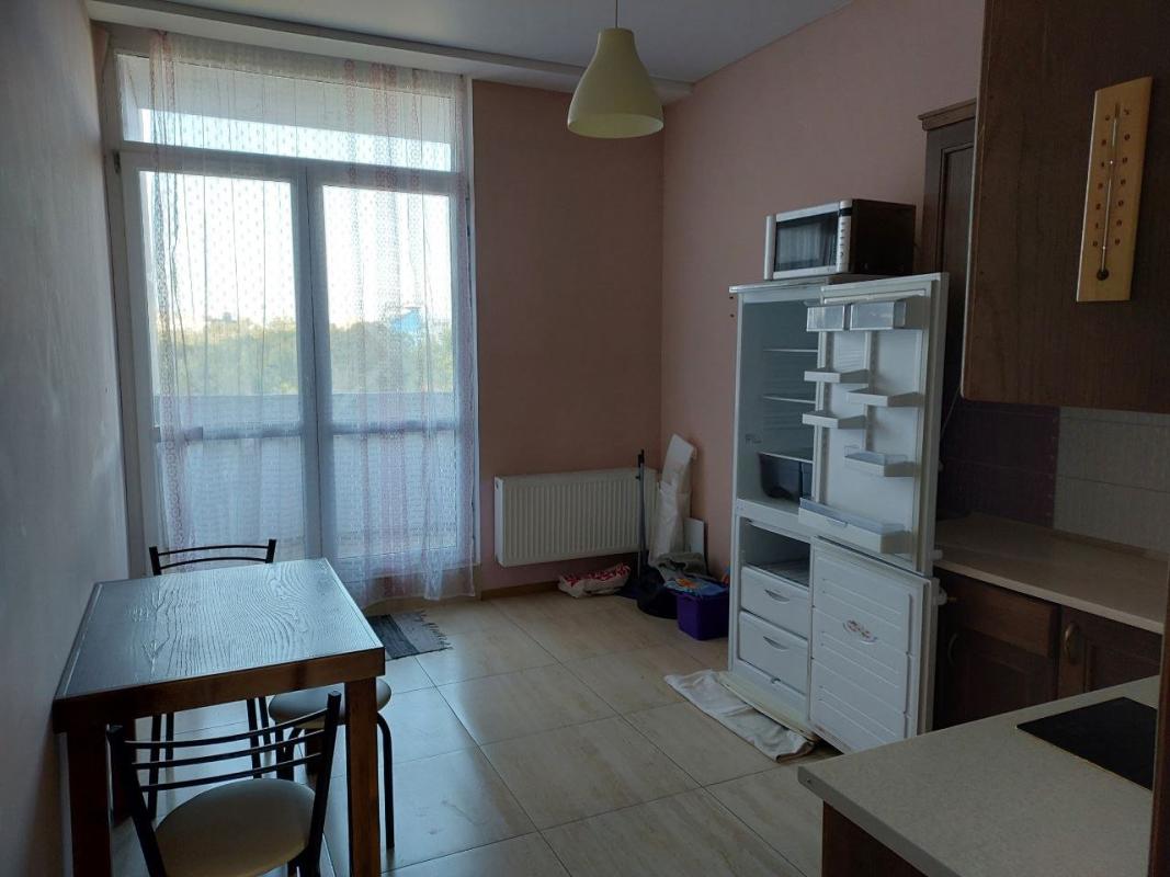 Sale 3 bedroom-(s) apartment 64 sq. m., Akademika Pavlova Street 132а