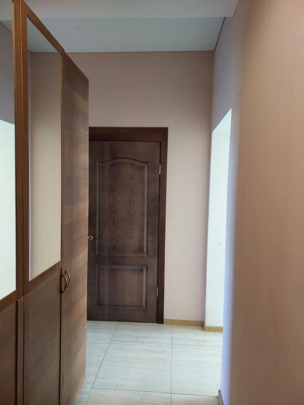 Sale 3 bedroom-(s) apartment 64 sq. m., Akademika Pavlova Street 132а