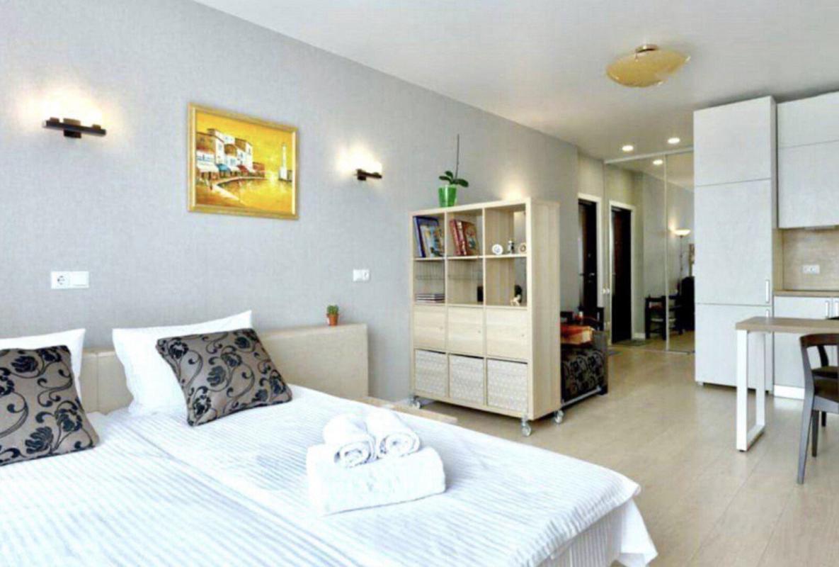 Sale 3 bedroom-(s) apartment 94 sq. m., Knyazya Romana Mstyslavychya Street (Henerala Zhmachenka Street) 28