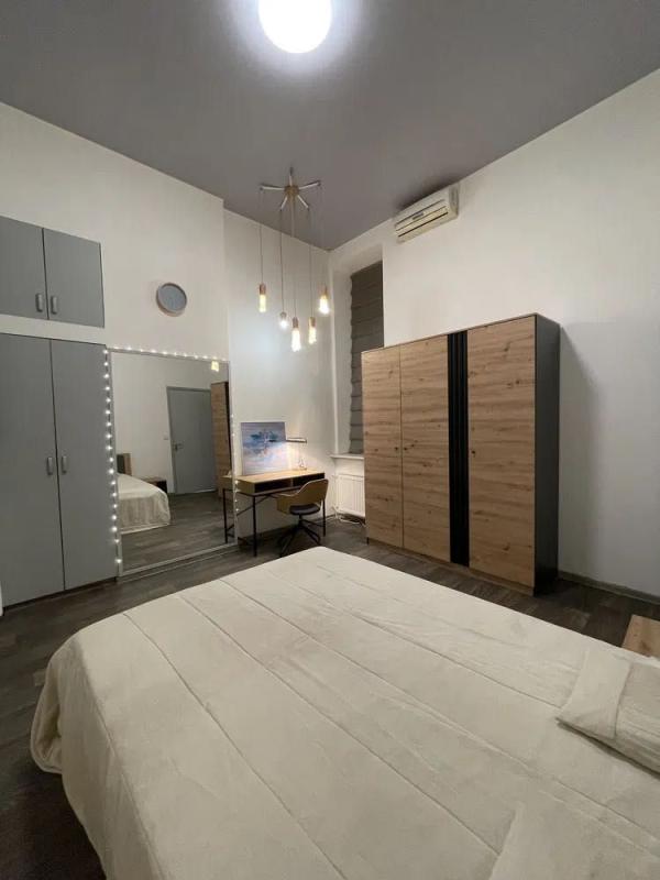 Long term rent 3 bedroom-(s) apartment Rymarska Street 4
