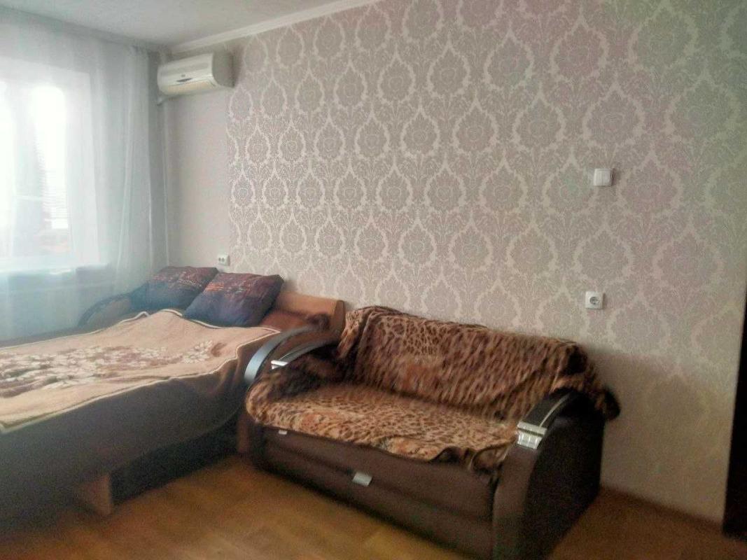 Продаж 2 кімнатної квартири 52 кв. м, Волонтерська вул. (Соціалістична) 61