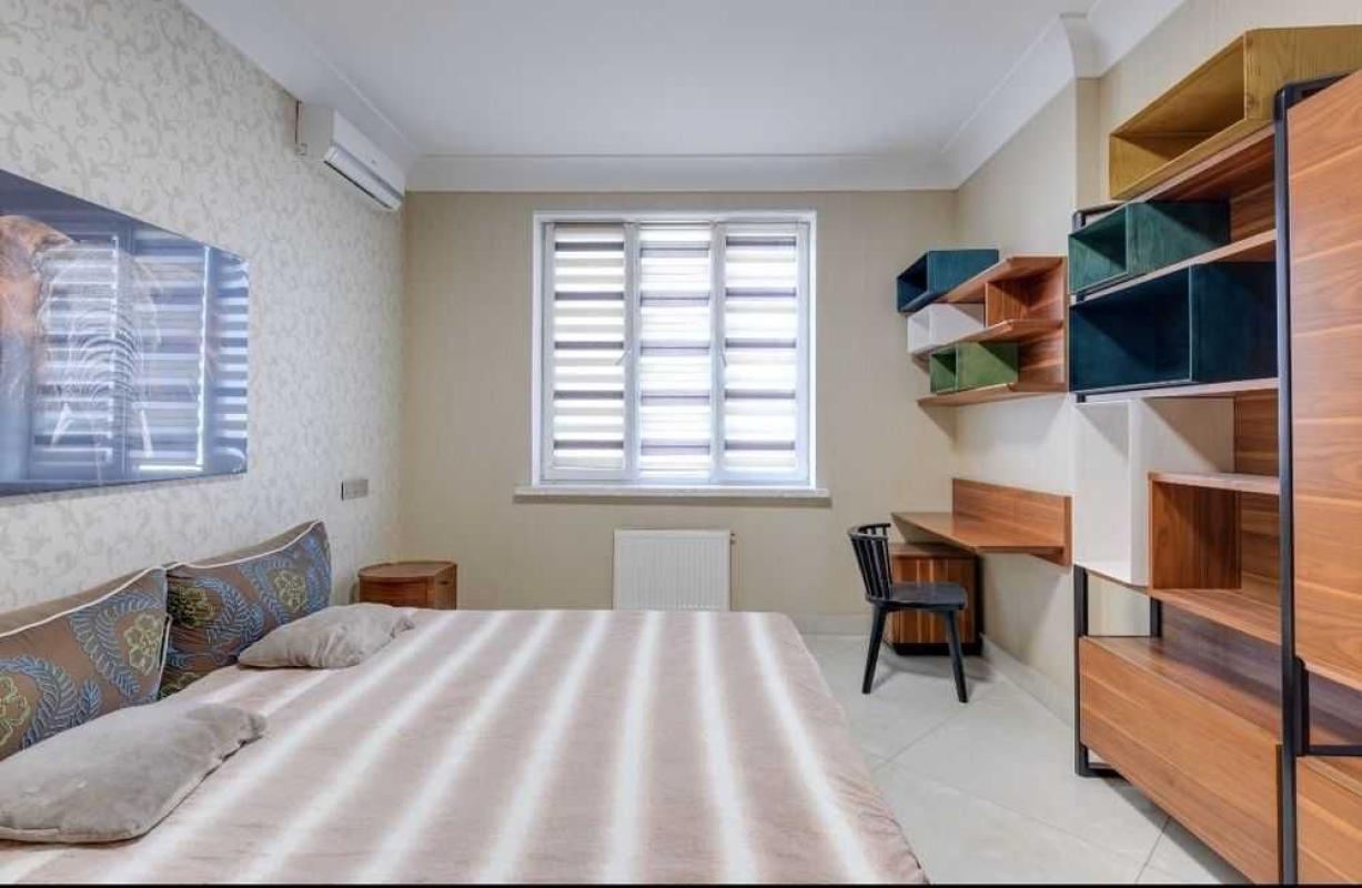 Long term rent 2 bedroom-(s) apartment Dniprovska Embarkment 14