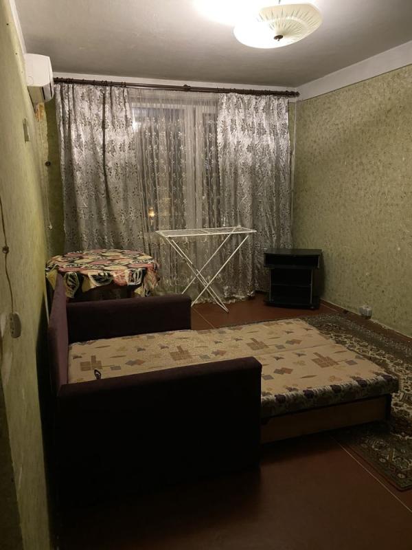 Sale 2 bedroom-(s) apartment 45 sq. m., Heroiv Pratsi Street 29