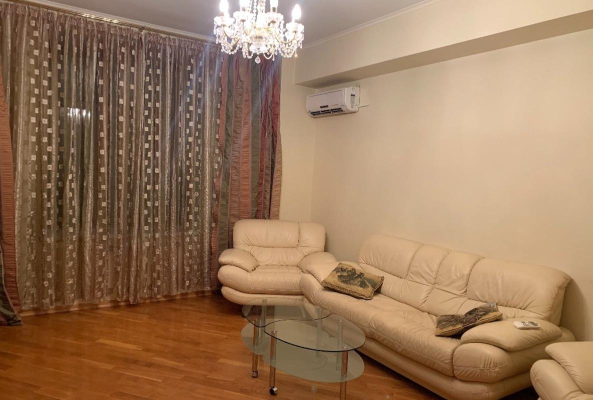 Long term rent 2 bedroom-(s) apartment Khreshchatyk Street (Khreschatyk Street) 27