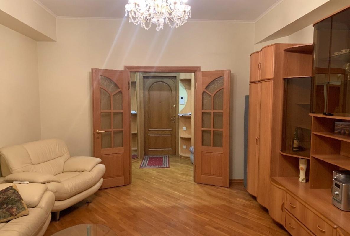 Long term rent 2 bedroom-(s) apartment Khreshchatyk Street (Khreschatyk Street) 27