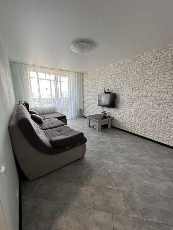 Sale 2 bedroom-(s) apartment 44 sq. m., Traktorobudivnykiv Avenue 95