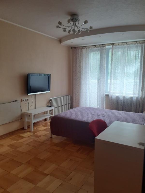 Продажа 3 комнатной квартиры 62 кв. м, Академика Барабашова ул. 38