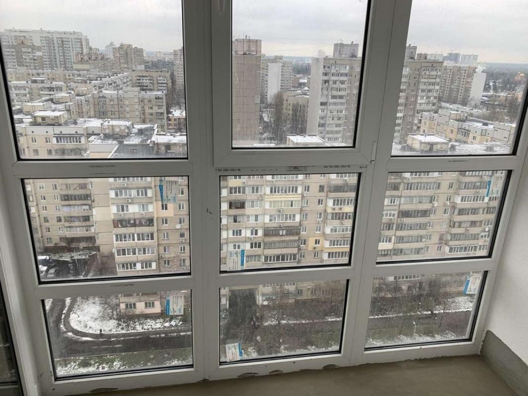 Продажа 3 комнатной квартиры 81 кв. м, Архитектора Вербицкого ул. 1