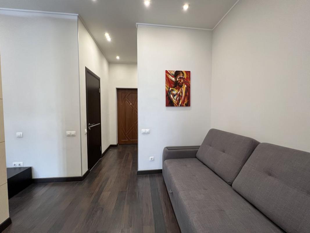 Long term rent 1 bedroom-(s) apartment Zhylianska Street 116а