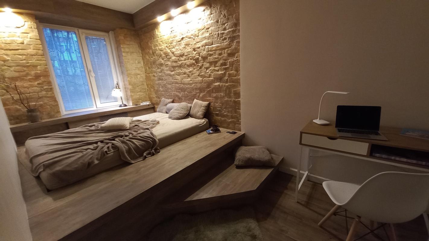 Long term rent 2 bedroom-(s) apartment Dorohozhytska Street 15б