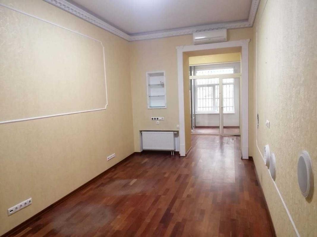 Sale 4 bedroom-(s) apartment 158 sq. m., Hoholivska Street 10