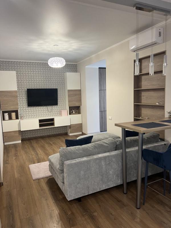 Long term rent 1 bedroom-(s) apartment Verkhnia Hyivska Street 89а