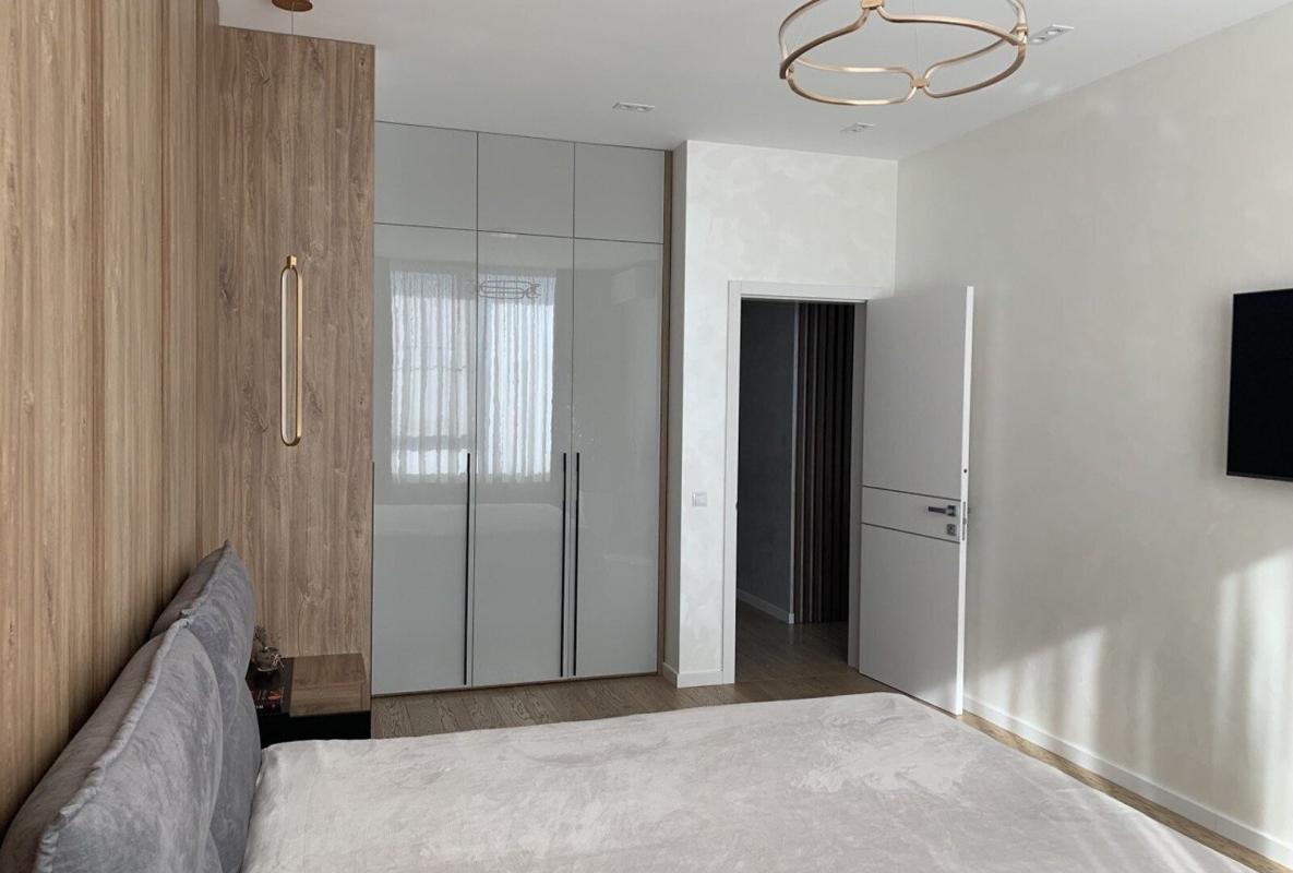 Sale 4 bedroom-(s) apartment 107 sq. m., Dilova Street (Dymytrova Street) 1/2