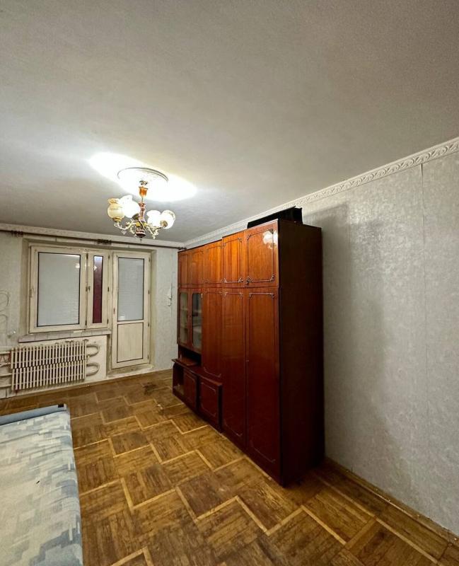 Продаж 2 кімнатної квартири 48 кв. м, Героїв Харкова просп. 294