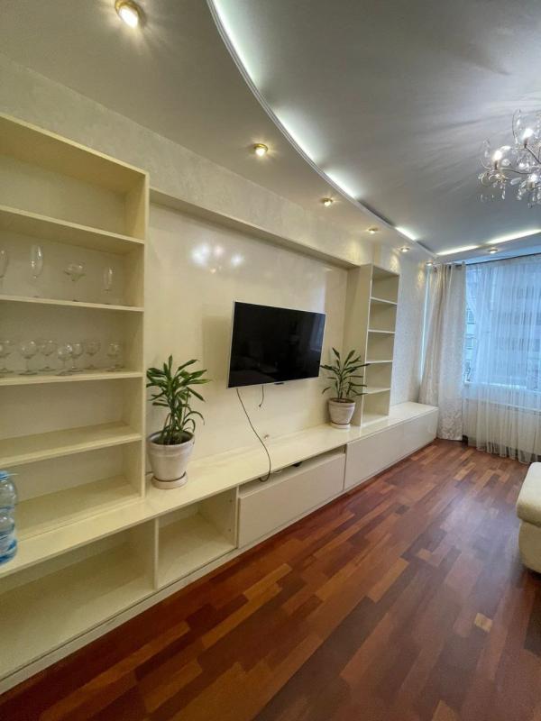 Long term rent 3 bedroom-(s) apartment Oleksandra Koshytsia Street 9б
