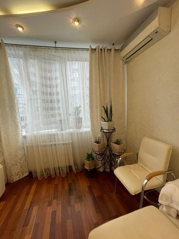 Long term rent 3 bedroom-(s) apartment Oleksandra Koshytsia Street 9б