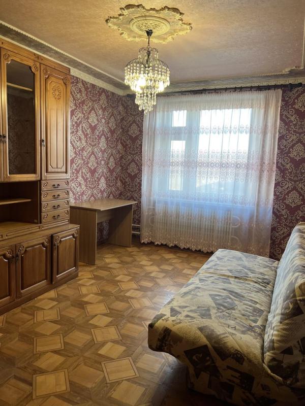 Довгострокова оренда 3 кімнатної квартири Деревянко вул. 3б