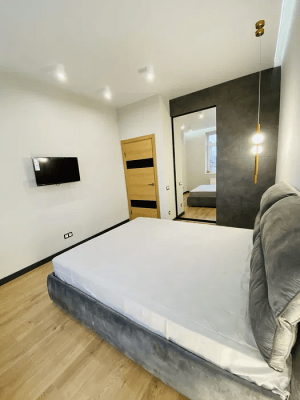 Sale 2 bedroom-(s) apartment 75 sq. m., Studentska Street 22