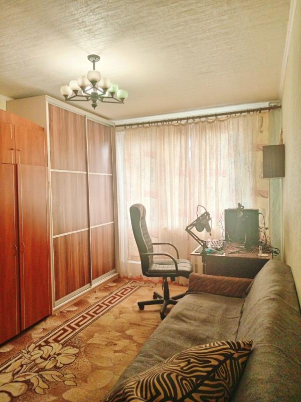 Продаж 1 кімнатної квартири 33 кв. м, Краснодарська вул. 173