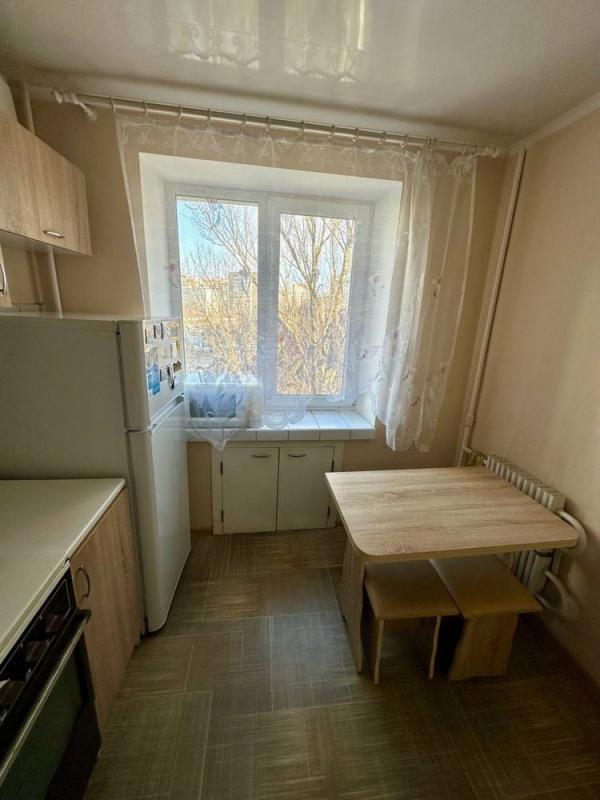 Продаж 2 кімнатної квартири 46 кв. м, Чугуївська вул. 29