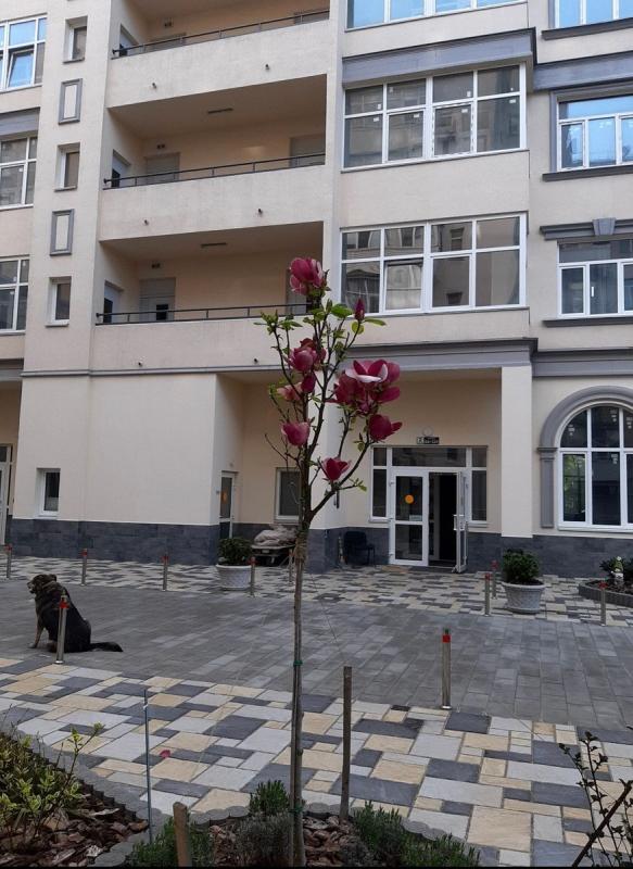 Sale 1 bedroom-(s) apartment 42.8 sq. m., Budivelnykiv Street 30
