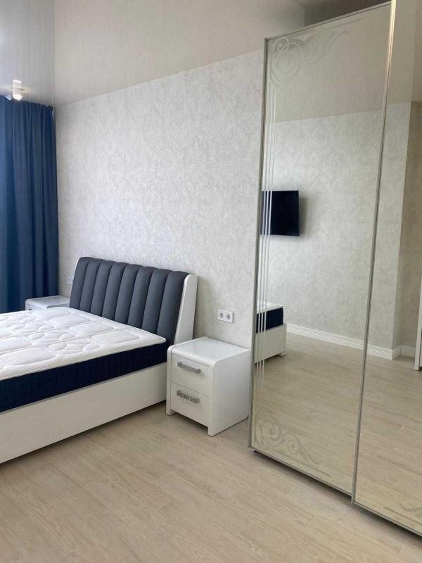 Sale 1 bedroom-(s) apartment 57 sq. m., Beresteiska Avenue (Peremohy Avenue) 5в