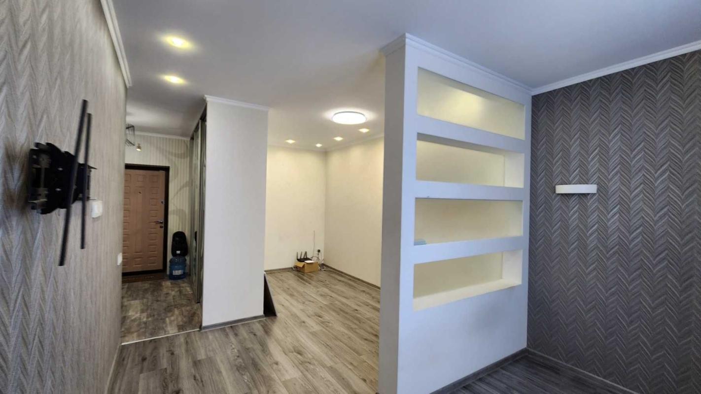 Sale 1 bedroom-(s) apartment 42 sq. m., Peremohy Avenue 85