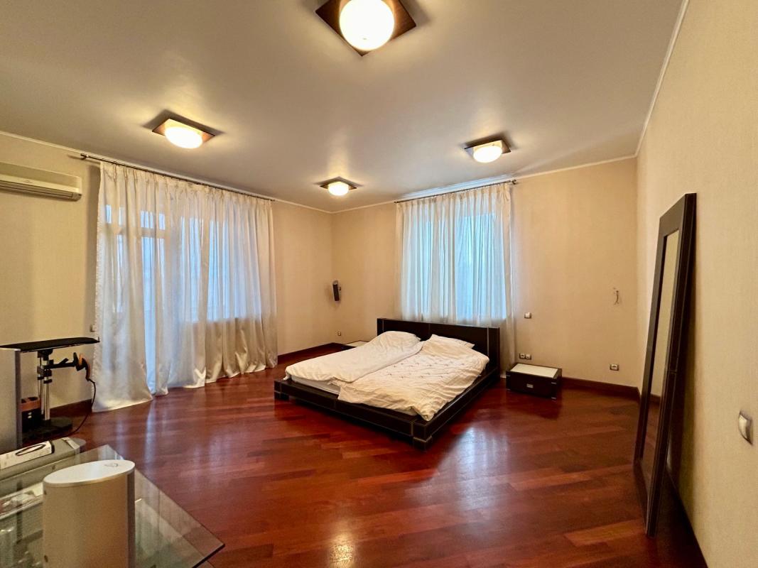 Sale 5 bedroom-(s) apartment 202 sq. m., Nezalezhnosti avenue (Pravdy Avenue) 7 (п24-п26)