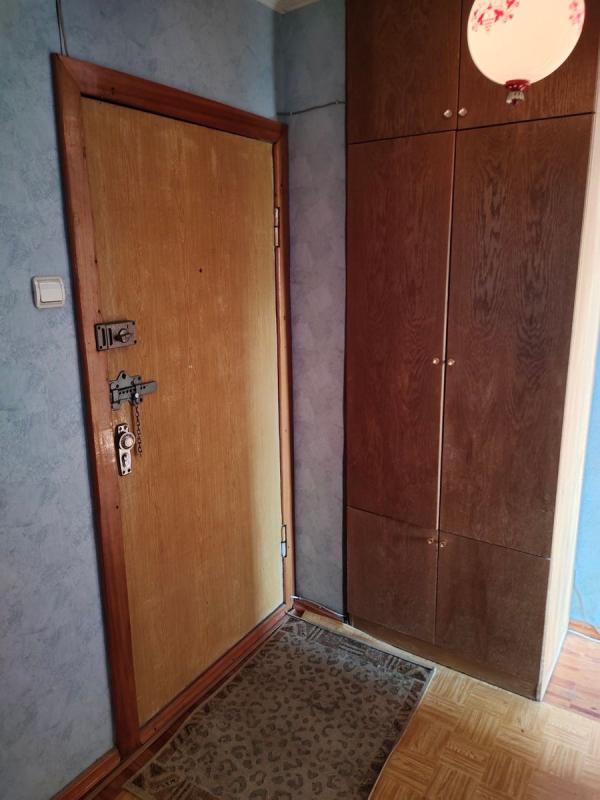 Продаж 2 кімнатної квартири 44 кв. м, Бучми вул. (Командарма Уборевича) 8