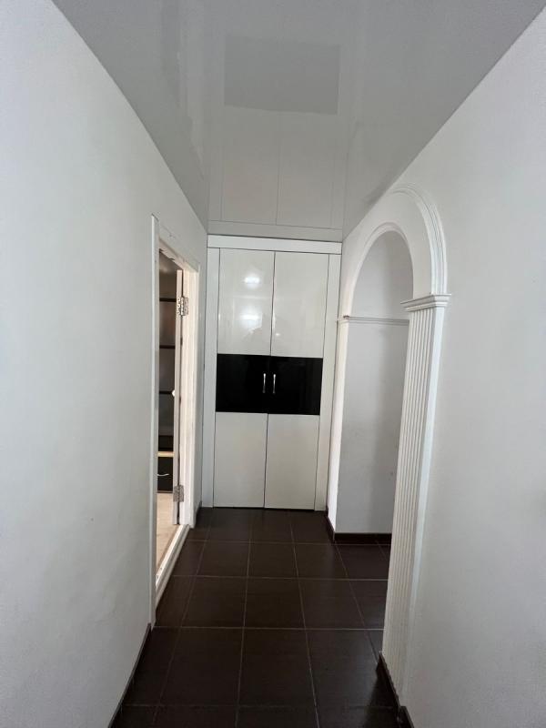 Sale 4 bedroom-(s) apartment 76 sq. m., Kosmonavtiv Street 7а