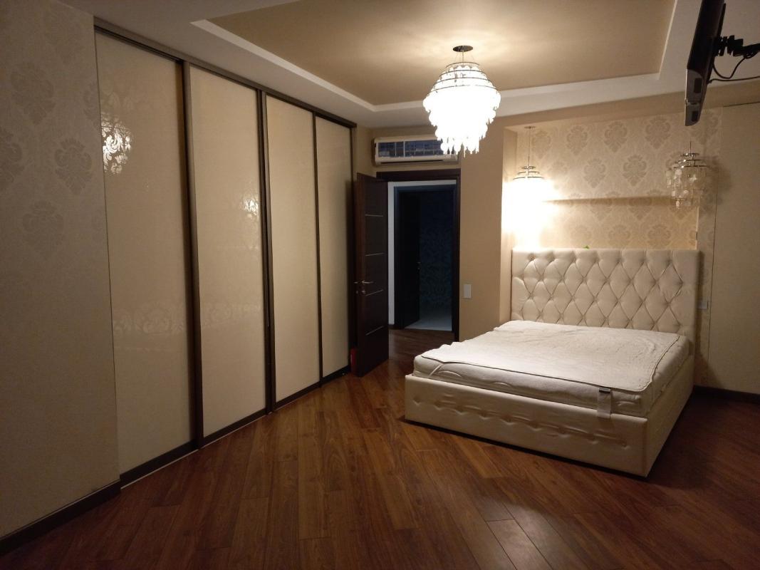 Long term rent 2 bedroom-(s) apartment Akademika Barabashova Street 36а