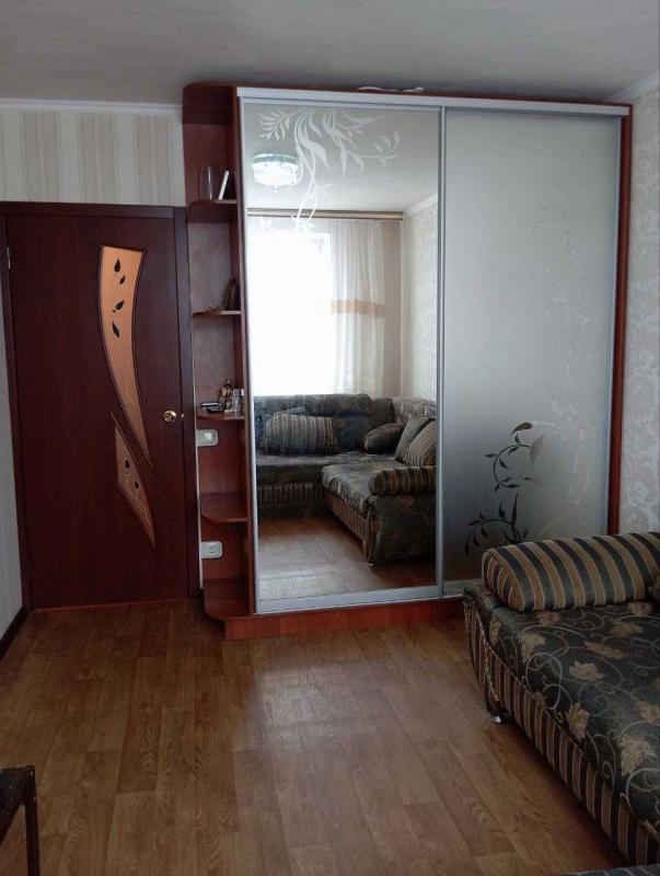 Продажа 3 комнатной квартиры 68 кв. м, Бучмы ул. (Командарма Уборевича) 44