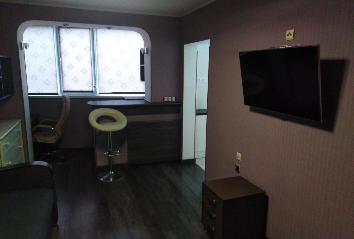 Sale 1 bedroom-(s) apartment 33 sq. m., Shatylivska Street (Lenina Street) 29