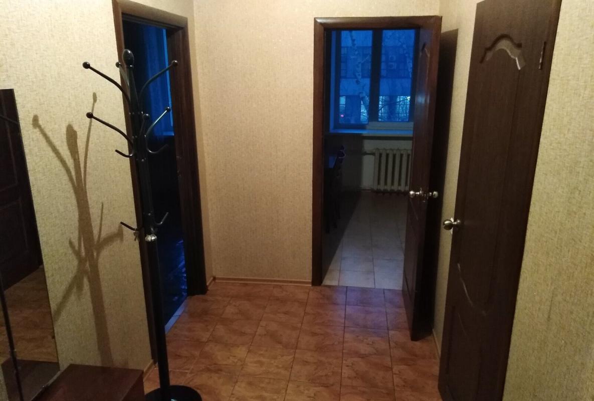 Продаж 1 кімнатної квартири 40 кв. м, Євгена Котляра вул. (Червоноармійська) 12