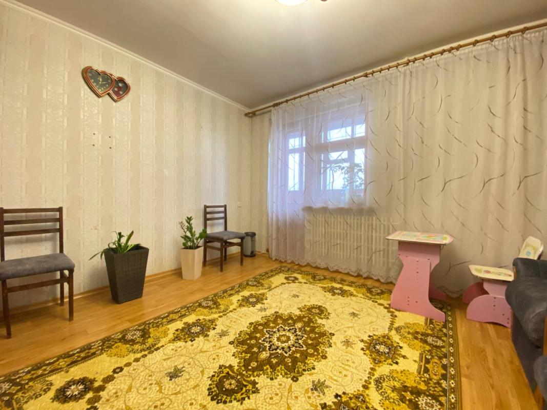 Sale 3 bedroom-(s) apartment 65 sq. m., Tytarenkivsky Lane 1