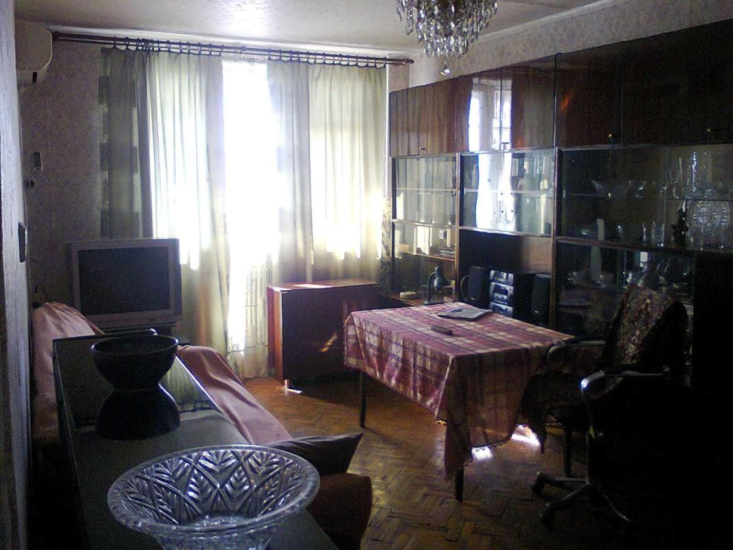 Sale 2 bedroom-(s) apartment 46 sq. m., Traktorobudivnykiv Avenue 90