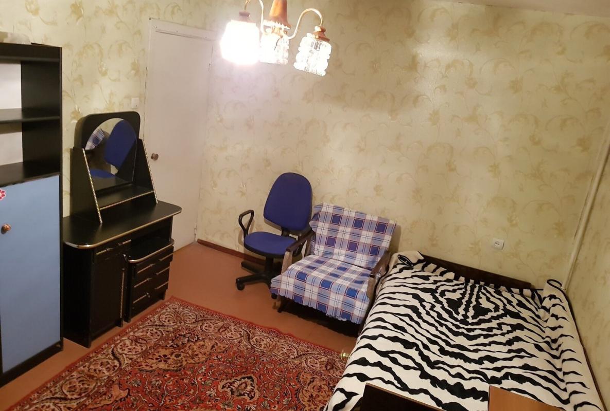 Продаж 2 кімнатної квартири 56 кв. м, Клочківська вул. 276б