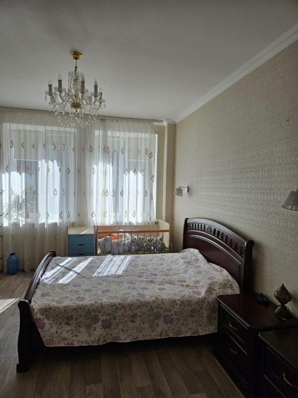 Долгосрочная аренда 3 комнатной квартиры Чернышевская ул. 95
