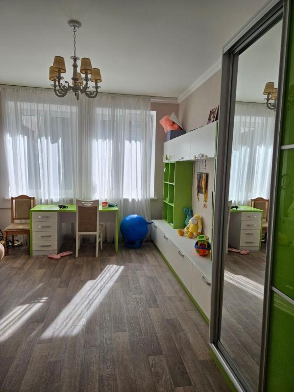 Долгосрочная аренда 3 комнатной квартиры Чернышевская ул. 95