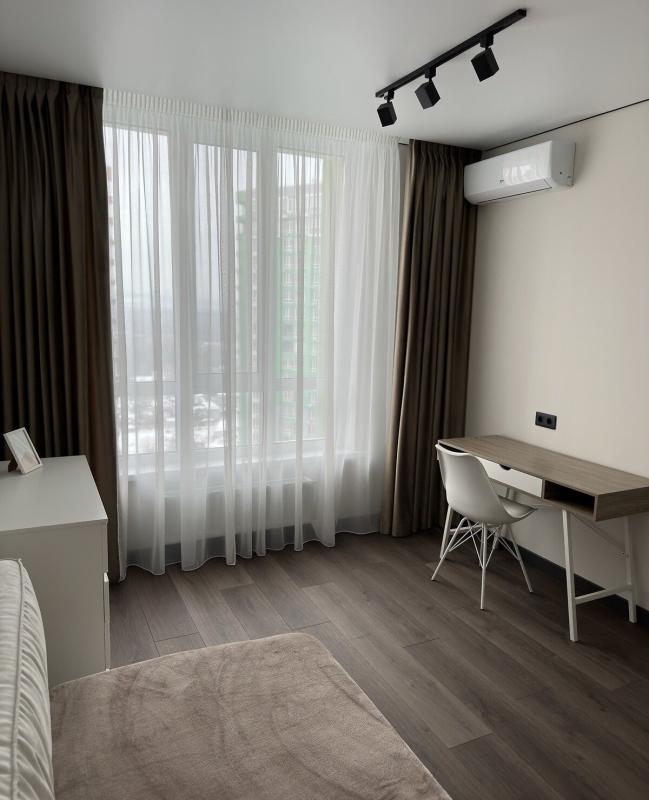 Sale 3 bedroom-(s) apartment 82 sq. m., Kakhovska Street 62а