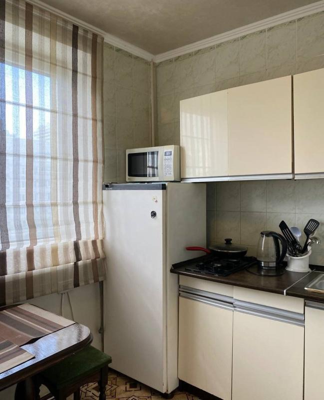 Sale 1 bedroom-(s) apartment 33 sq. m., Peremohy Avenue 62г