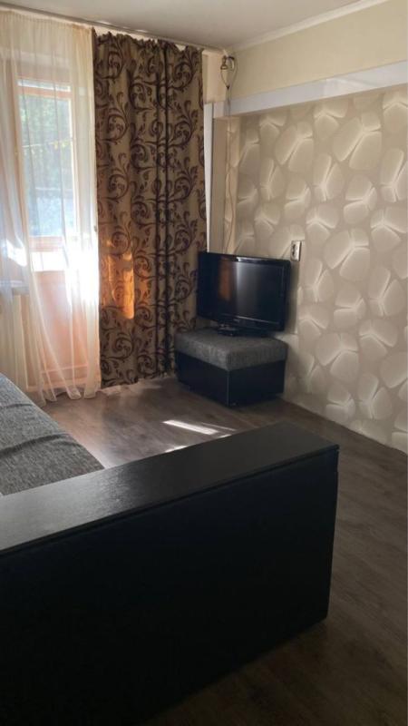 Long term rent 1 bedroom-(s) apartment Derevyanka Street 22а