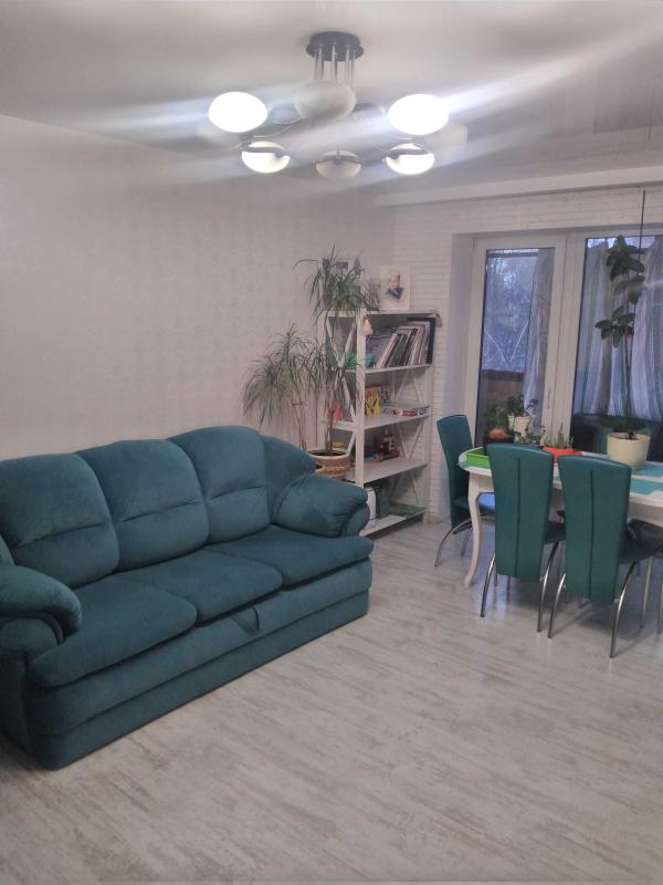 Продаж 3 кімнатної квартири 53 кв. м, Терихівська вул. 1