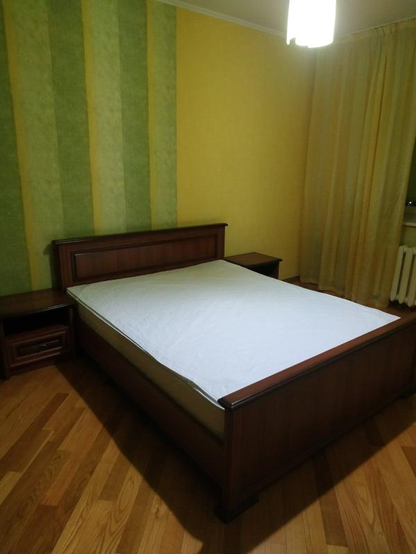 Long term rent 2 bedroom-(s) apartment Mykoly Bazhana Avenue 10