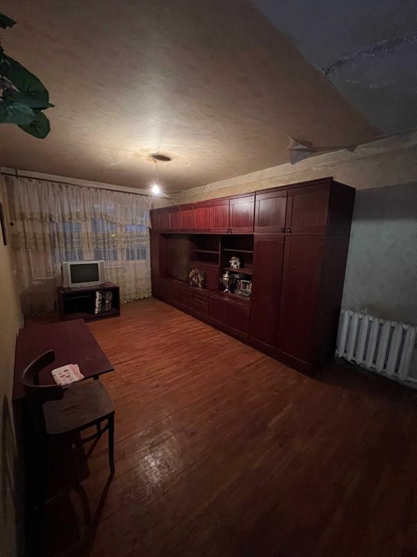 Sale 3 bedroom-(s) apartment 62 sq. m., Lva Landau Avenue (50-richchya SRSR Avenue) 4