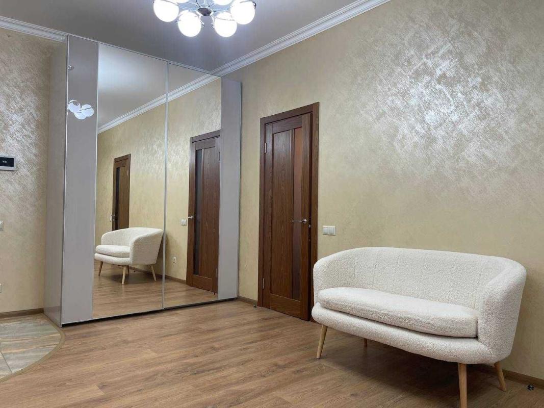 Довгострокова оренда 2 кімнатної квартири Глибочицька вул.