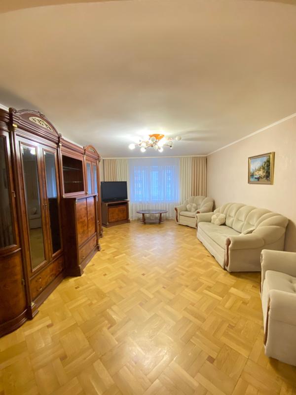 Sale 3 bedroom-(s) apartment 92 sq. m., Urlivska Street 8