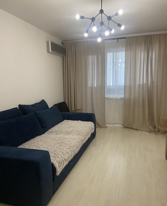 Sale 3 bedroom-(s) apartment 68 sq. m., Olimpiyska Street 19